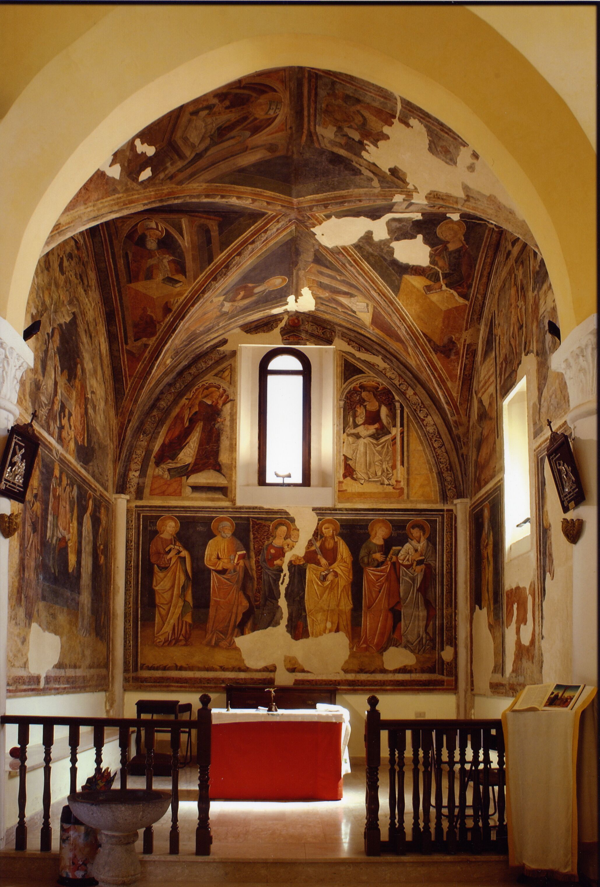 Chiesa San Filippo D'Agira - Affrechi del XV secolo